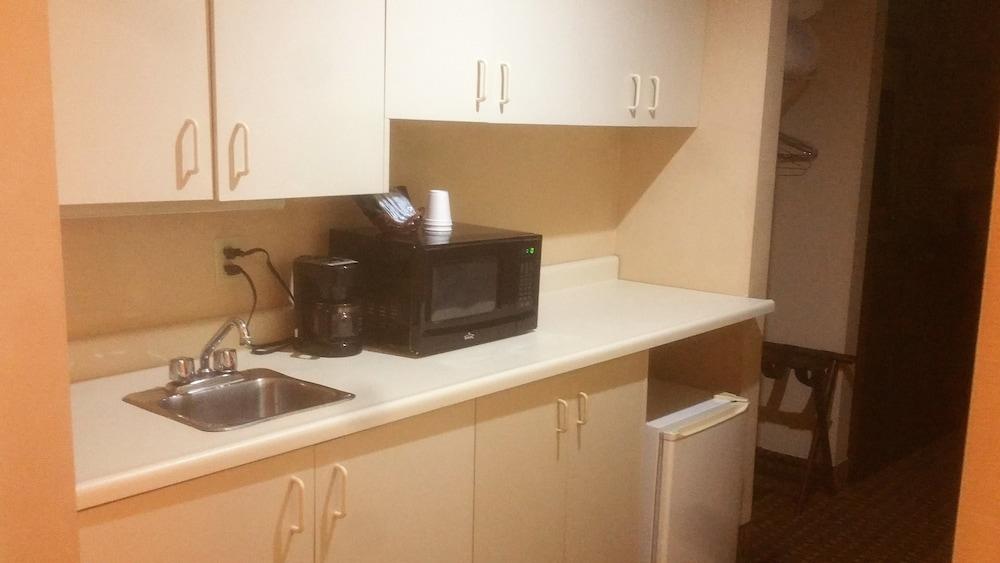 Best Value Inn & Suites Parry Sound Exterior foto