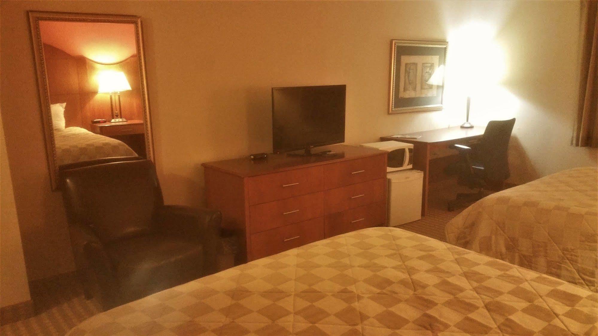 Best Value Inn & Suites Parry Sound Exterior foto