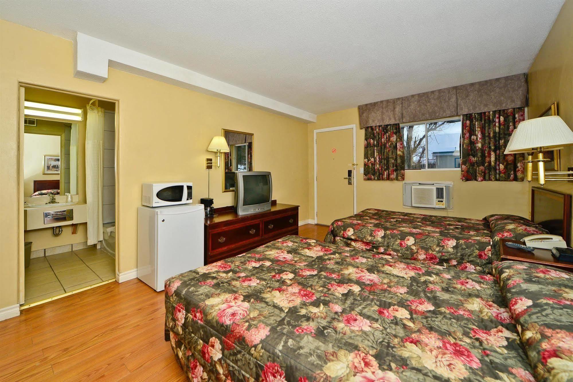 Best Value Inn & Suites Parry Sound Exterior foto